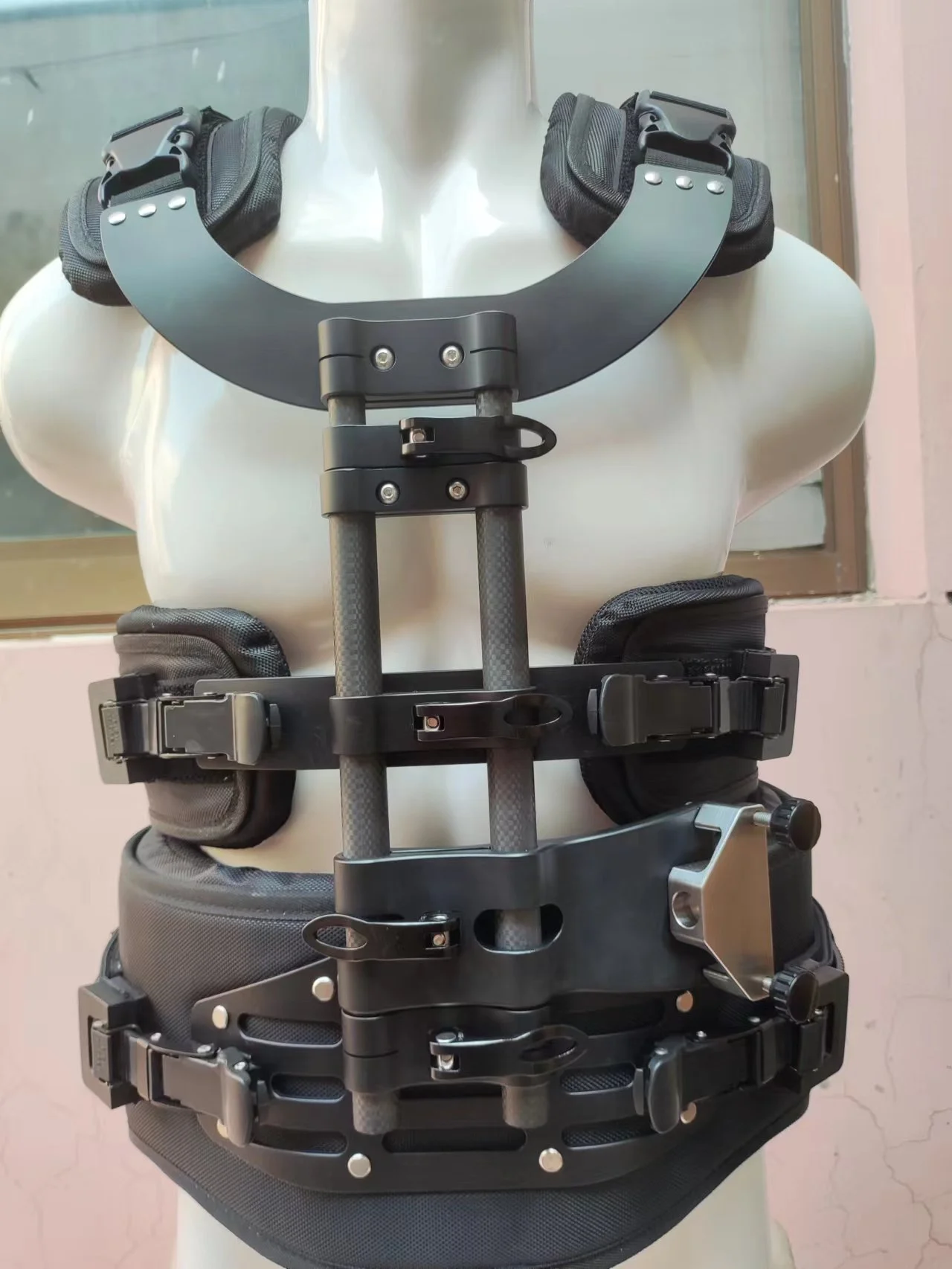 BSW专业广电级斯坦尼康稳定器，需要专业稳定拍摄的朋友，找我们咨询吧